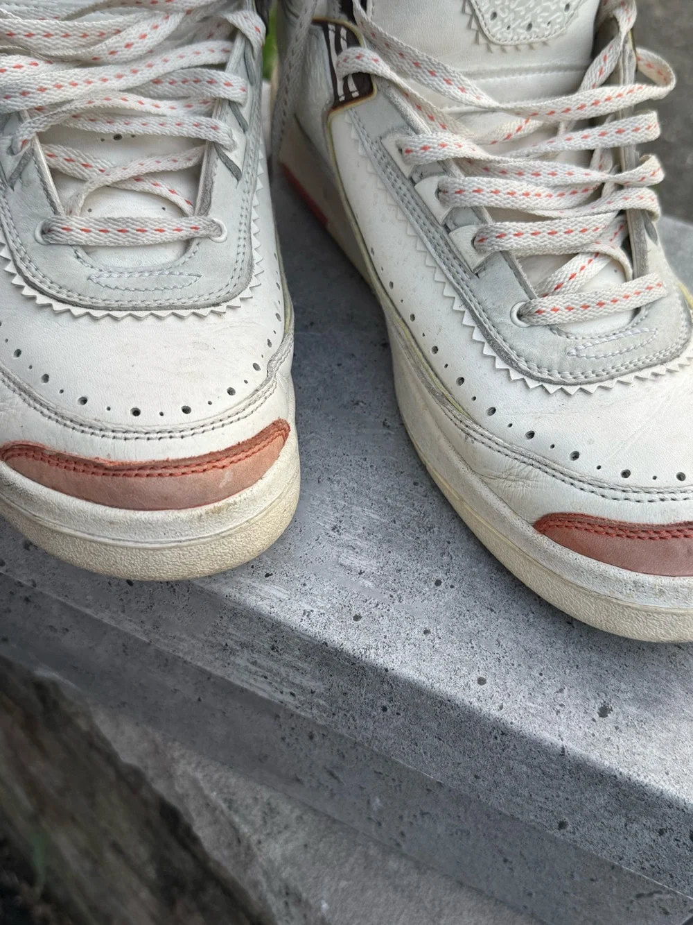 Maison Château Rouge x Air Jordan 2